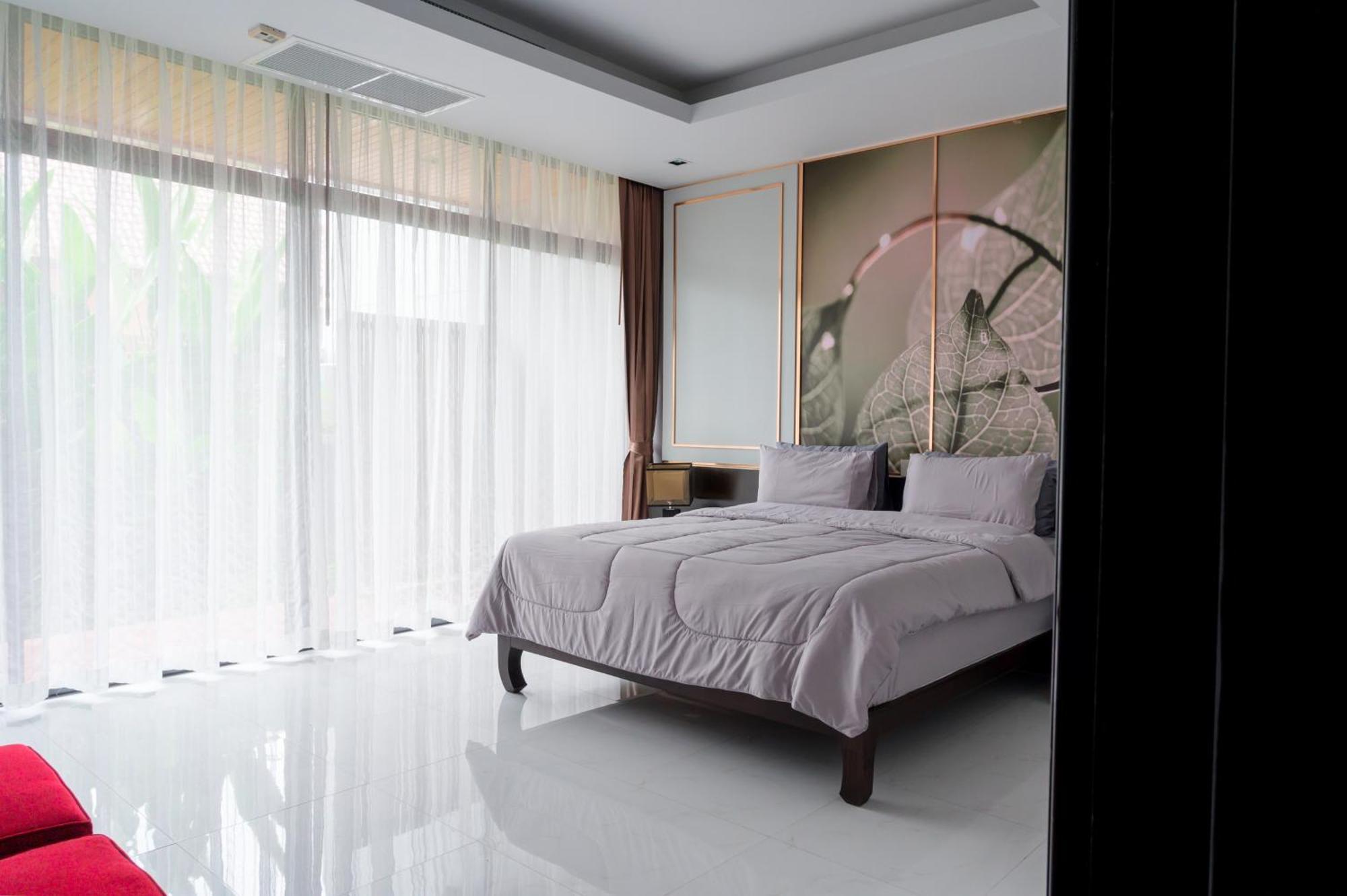 Aqua Villa Rawai Exterior photo